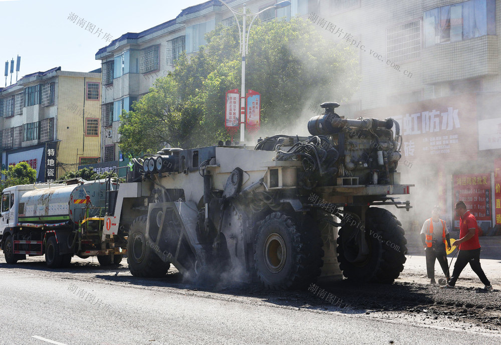 嘉禾：假日施工忙