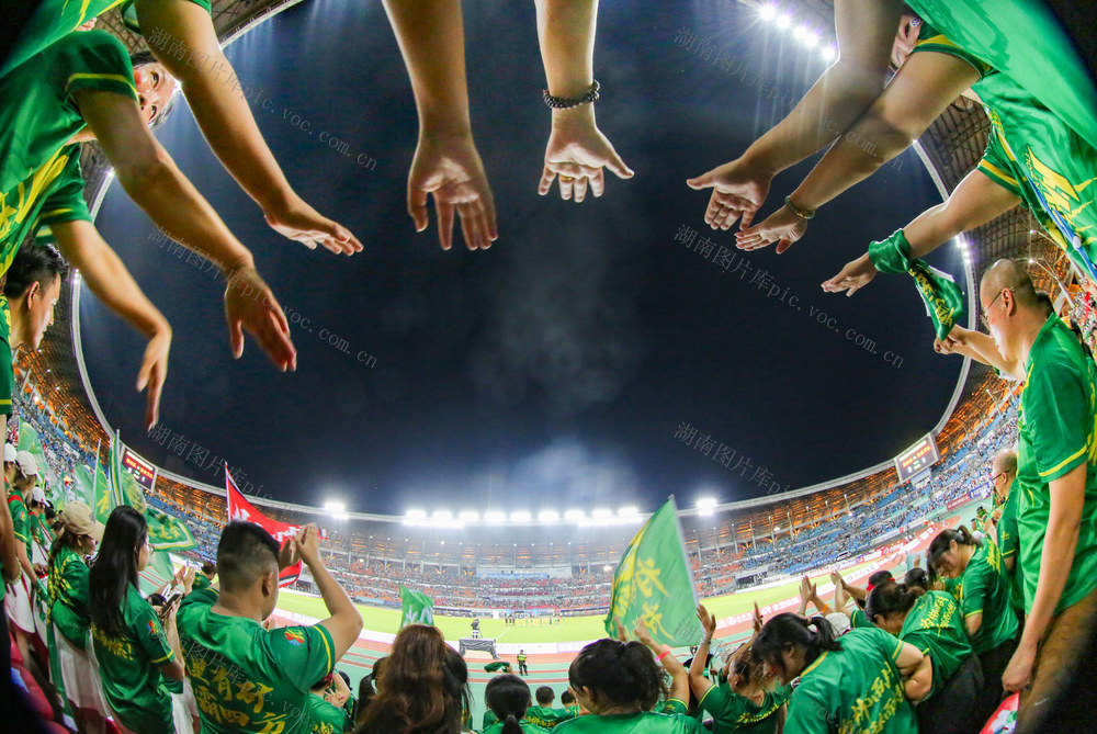 湖南  湘超  足球  球迷  郴州市  体育中心  湘超联赛 
 郴州队  王博  帽子戏法  张家界队 主场胜利  郴州球迷 