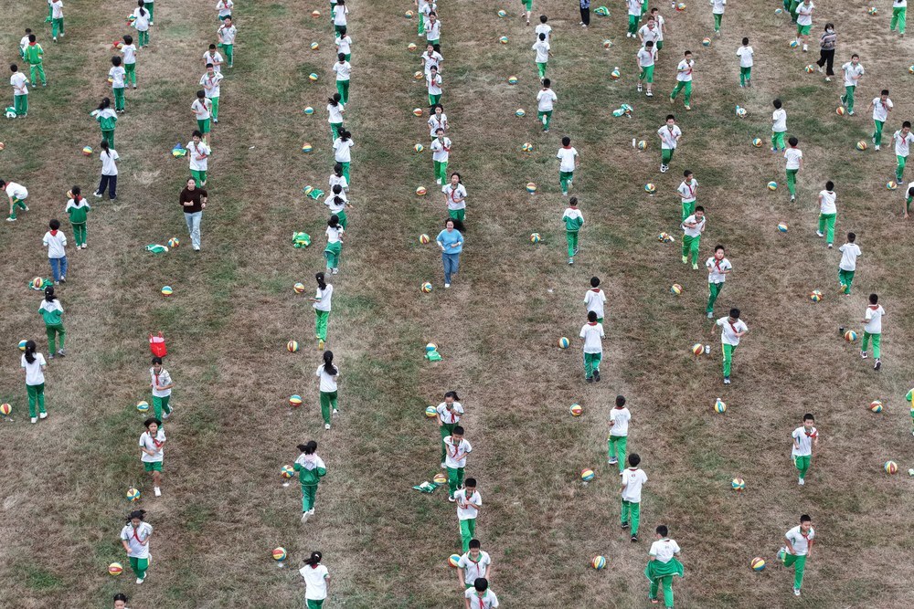 土家族 学生 苗族 小学 体育课 大课间 课后 服务 体质  健康 成长