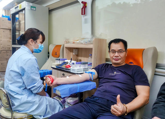 参与无偿献血  践行奉献精神