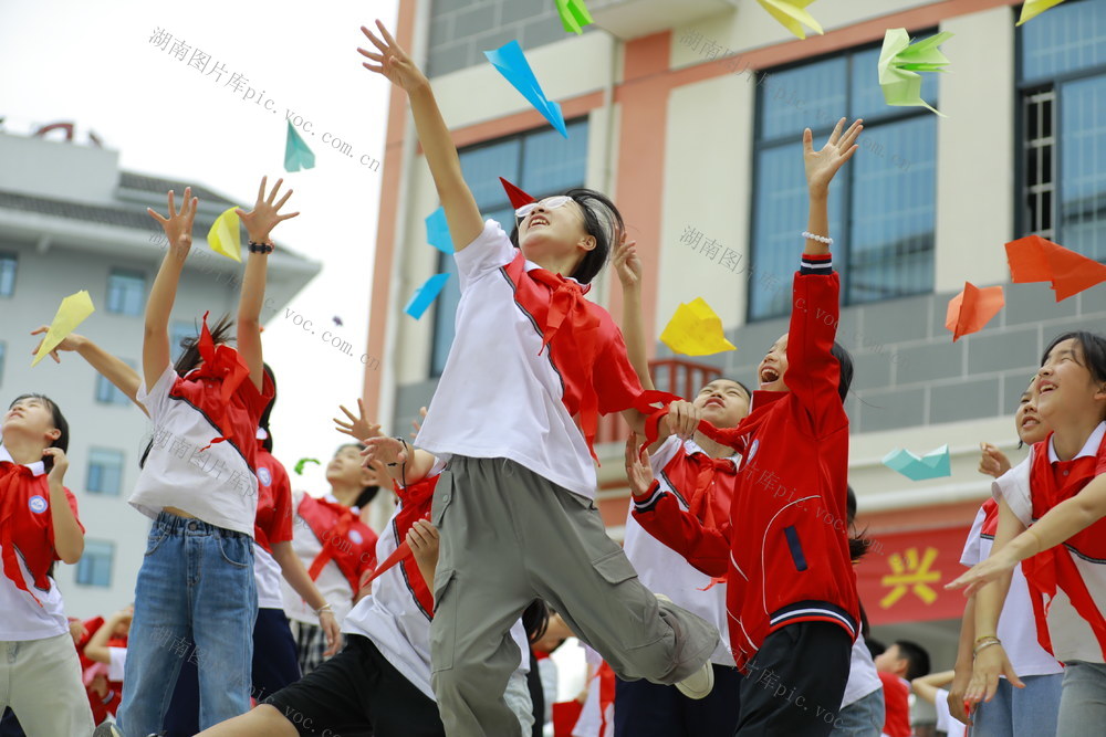放飞 童心 启航 初心