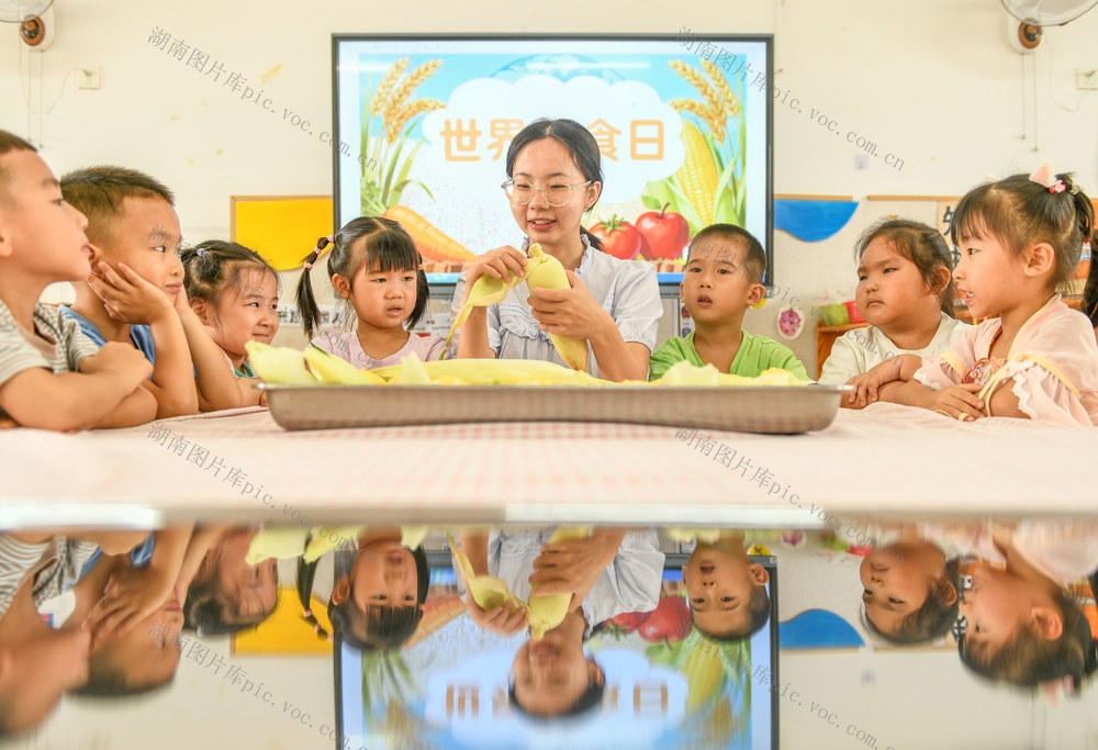 湖南道县：爱粮惜粮 从小做起