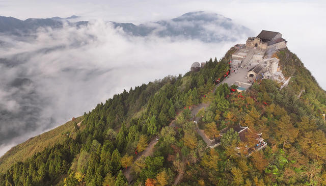 南岳 秋色 云海 日出 美景 游客