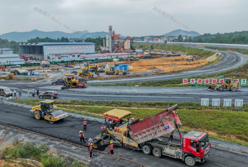 湖南道县：零道高速加速推进