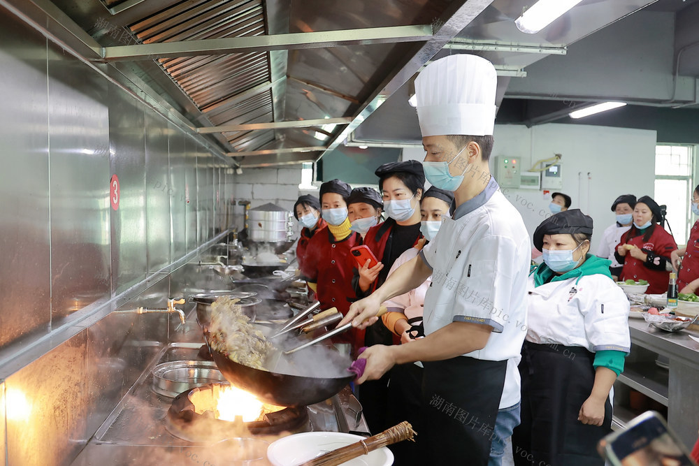 培训、就业、技能、餐饮、教学