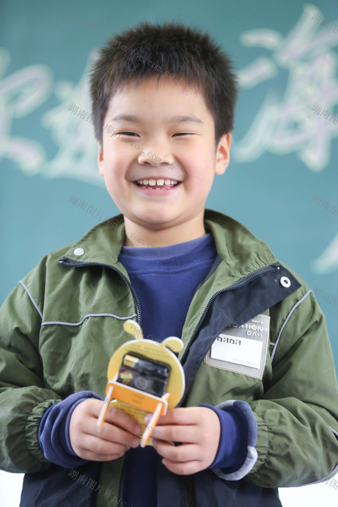 公益 基金会 阅读 图书室 乡村 孩子 科学 手工 STEAM教育 科学实验 灵山图书馆计划