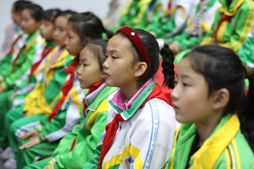 苗族 扎染  湘西  精准扶贫  精神内涵  学生  非遗  表演  土家族