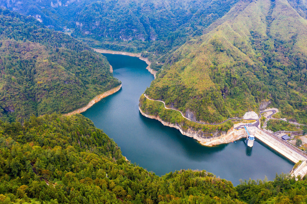 水库  吉首  黄石洞  青山  碧水 