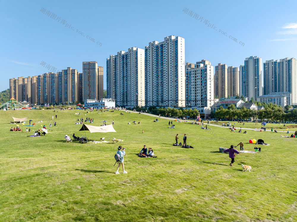 城市草地 绿地公园 宜居生活