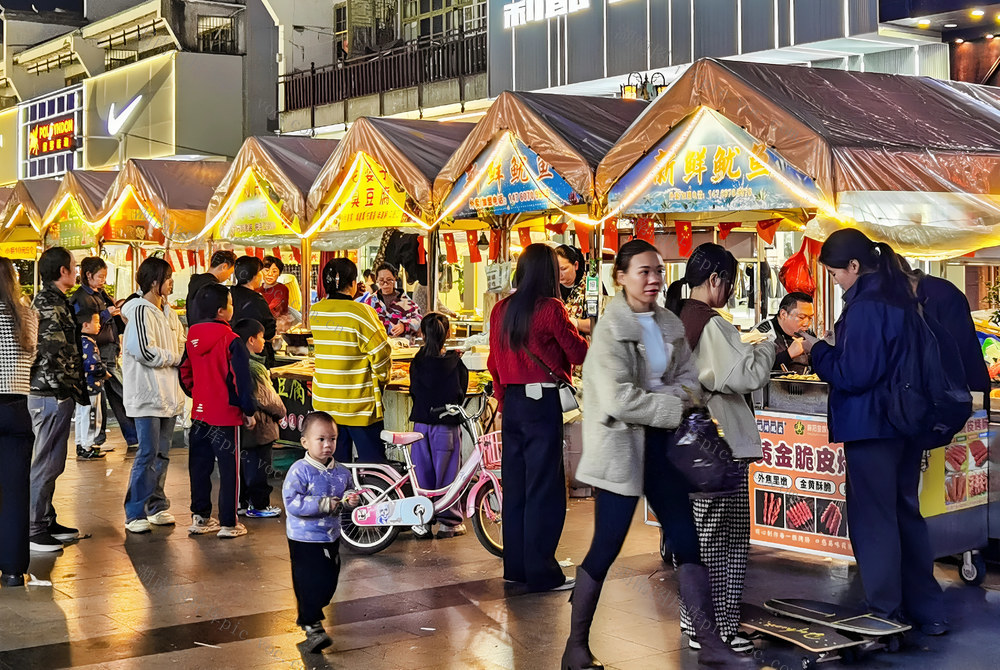 麻阳夜市烟火气浓