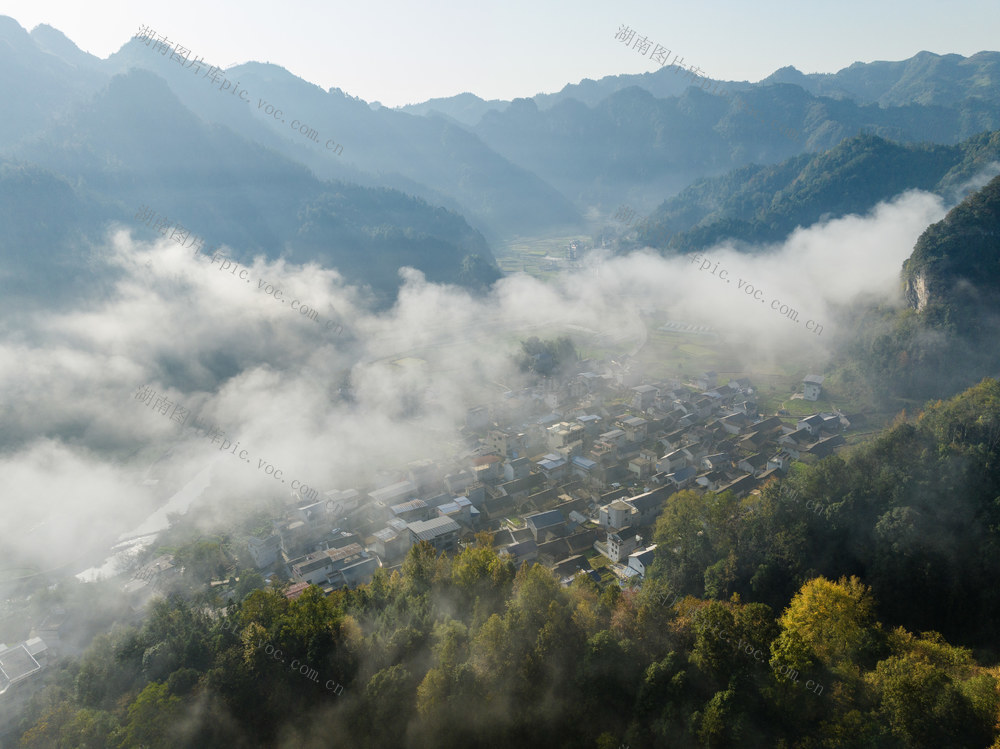 西门口村 晨雾 冬日