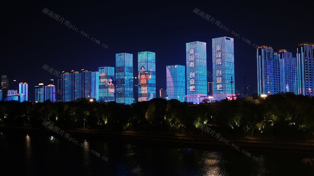 背起双肩包 创业来长沙