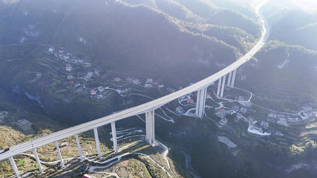  大桥 桥梁 产业兴 交通基础 交通运输 群众增收