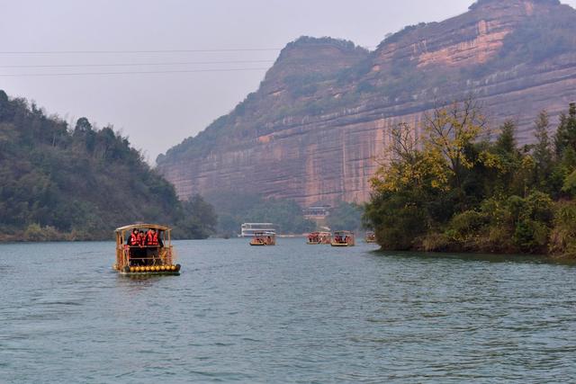 丹霞 翠江  竹筏 旅游