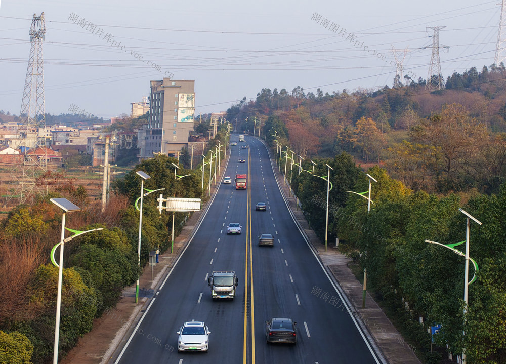 嘉禾：公路提质助发展