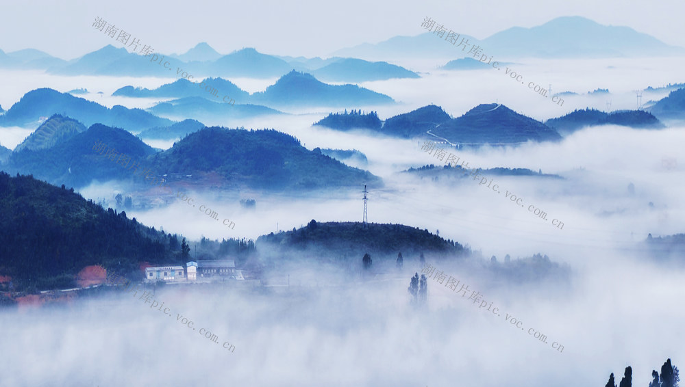 桂阳：雾漫山乡如仙境