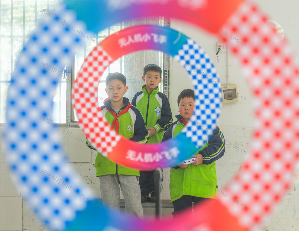 湖南道县：无人机课堂点亮童年