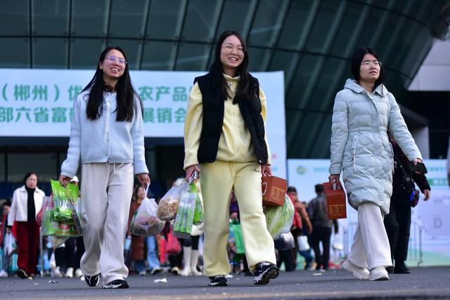 消费  年货 农博会  年货  迎新年