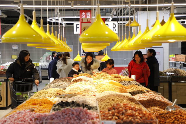 湖南新田：元旦市场 供销两旺