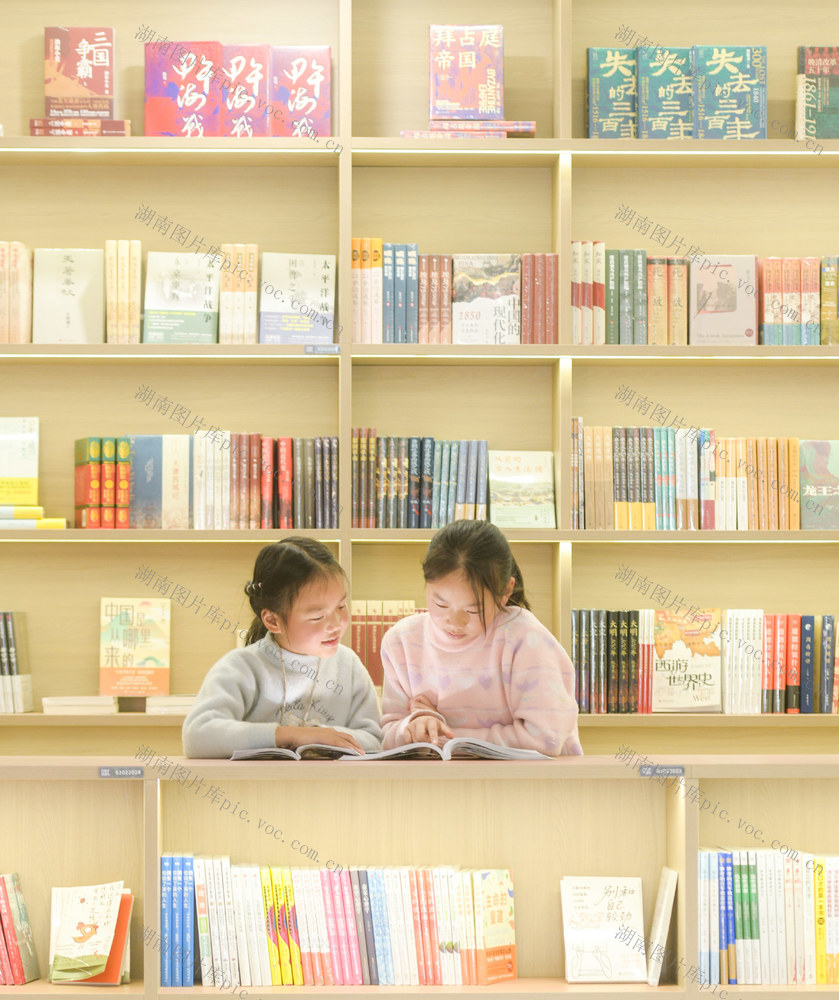 湖南道县：假日觅书香