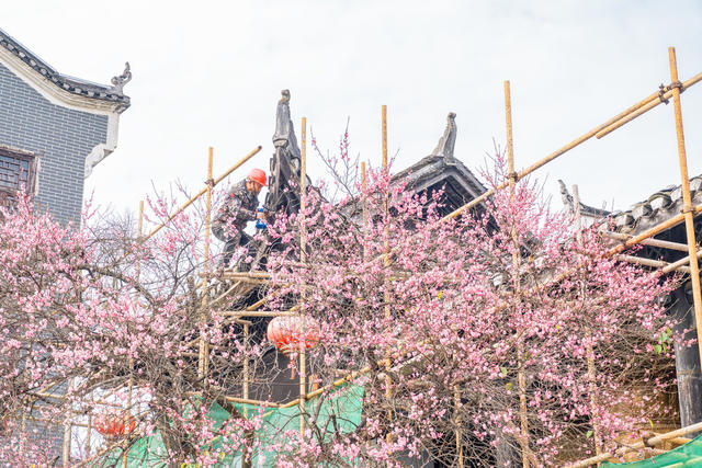 古城装饰迎新年