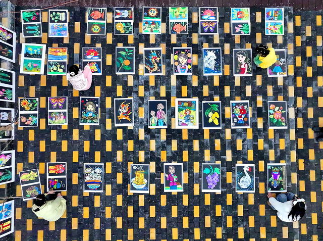 “非遗  版画” 点亮  乡村  文化