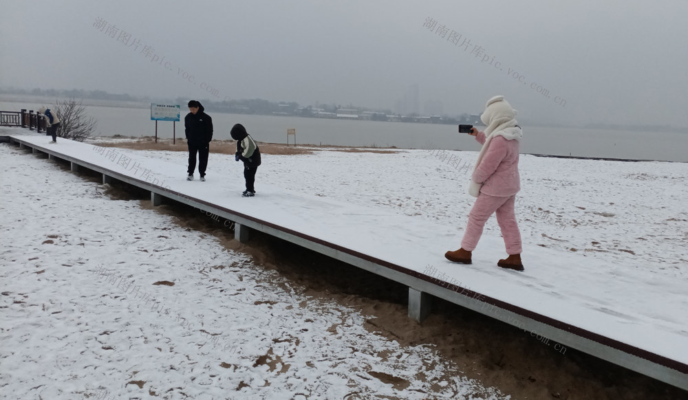 首降瑞雪：赏雪景、享雪趣、拍美照等