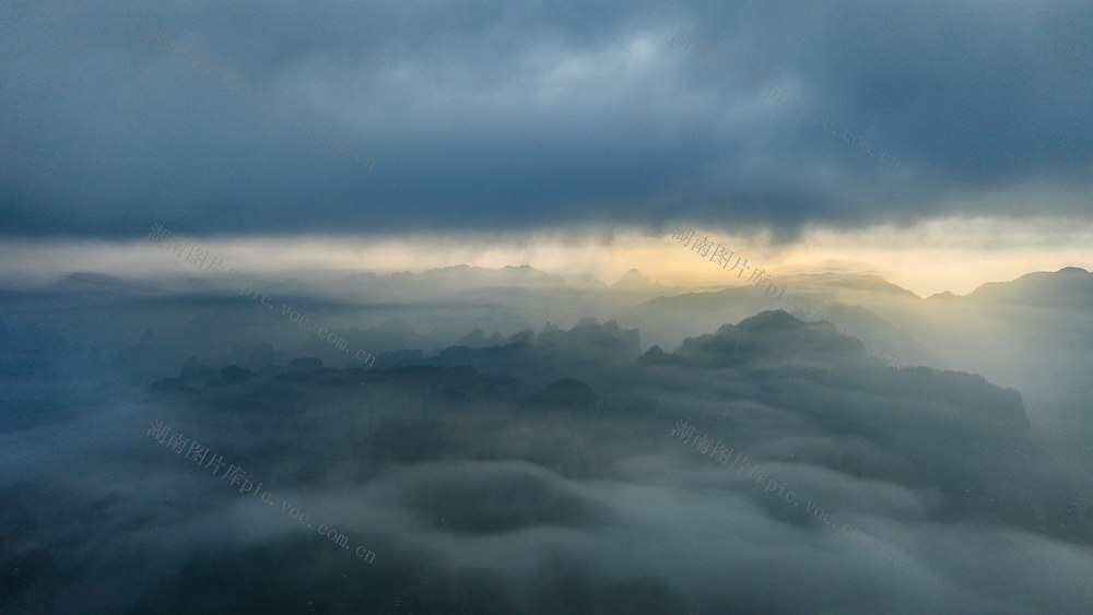 张家界 武陵源 张家界国家森林公园 黄石寨 平流雾