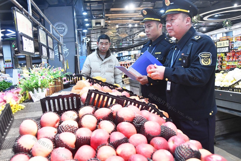  抗寒保供稳物价 