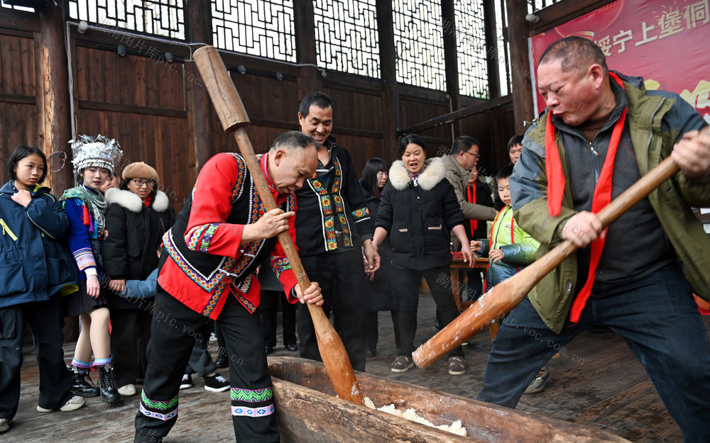 打糍粑 年味 乡村 迎新春 民俗 春节 群众 村民 传统  文化 传统文化