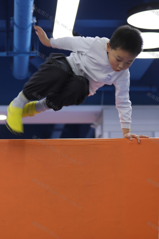 湘西　土家族　小朋友　　苗族　跑酷　　健身　寒假　吉首　　乾州