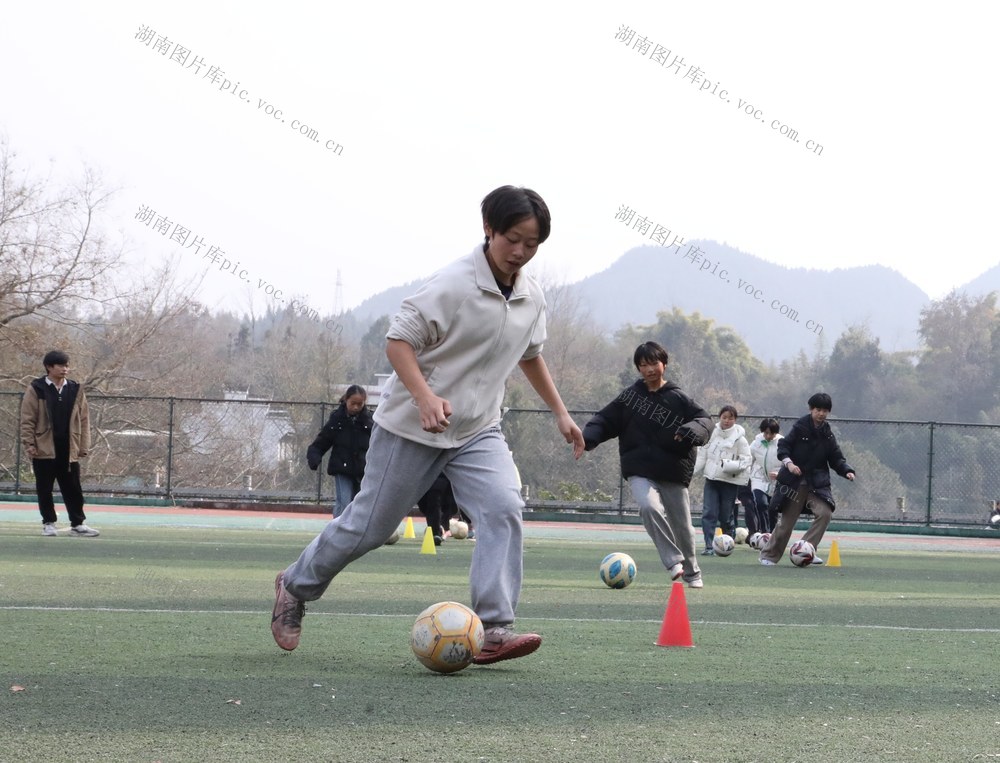    快乐足球度寒假