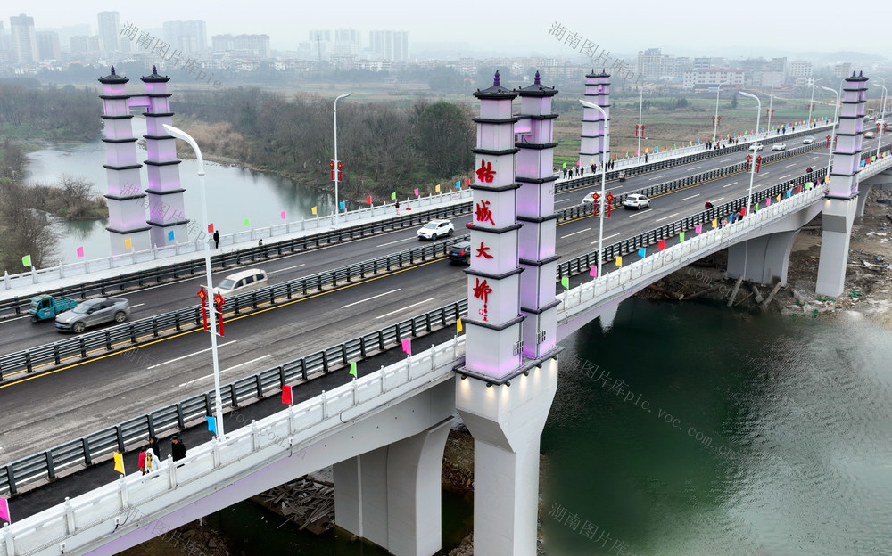 桥梁 通车 竣工 民生 交通 运输 经济 发展  重点工程 车辆 建设 