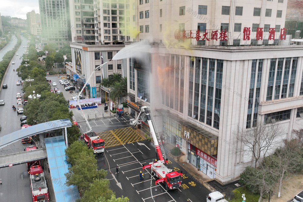 消防 安全 实战演练 多部门协同 高层建筑 人员密集场所