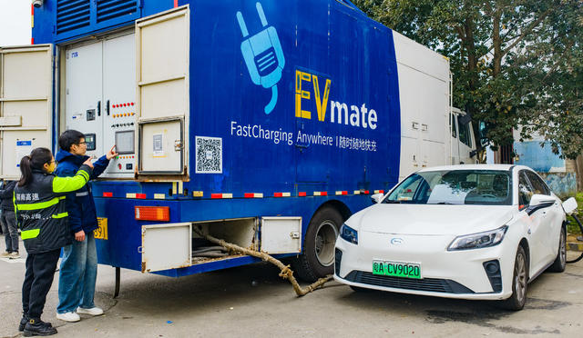 交通  高速  服务区  新能源车  充电