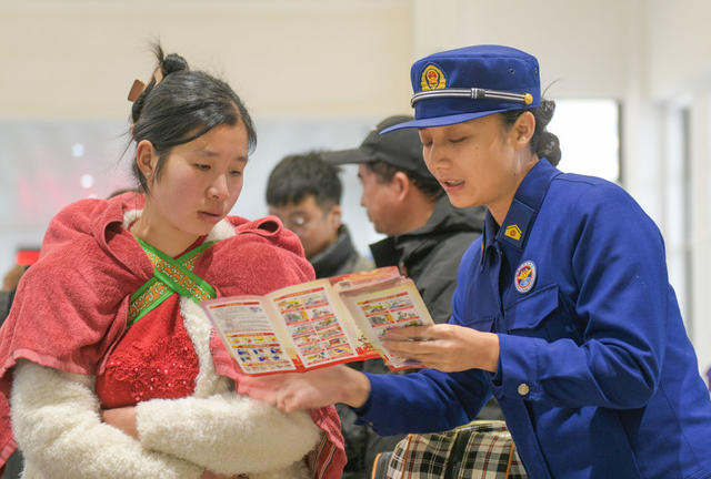 湖南道县：消防护归途