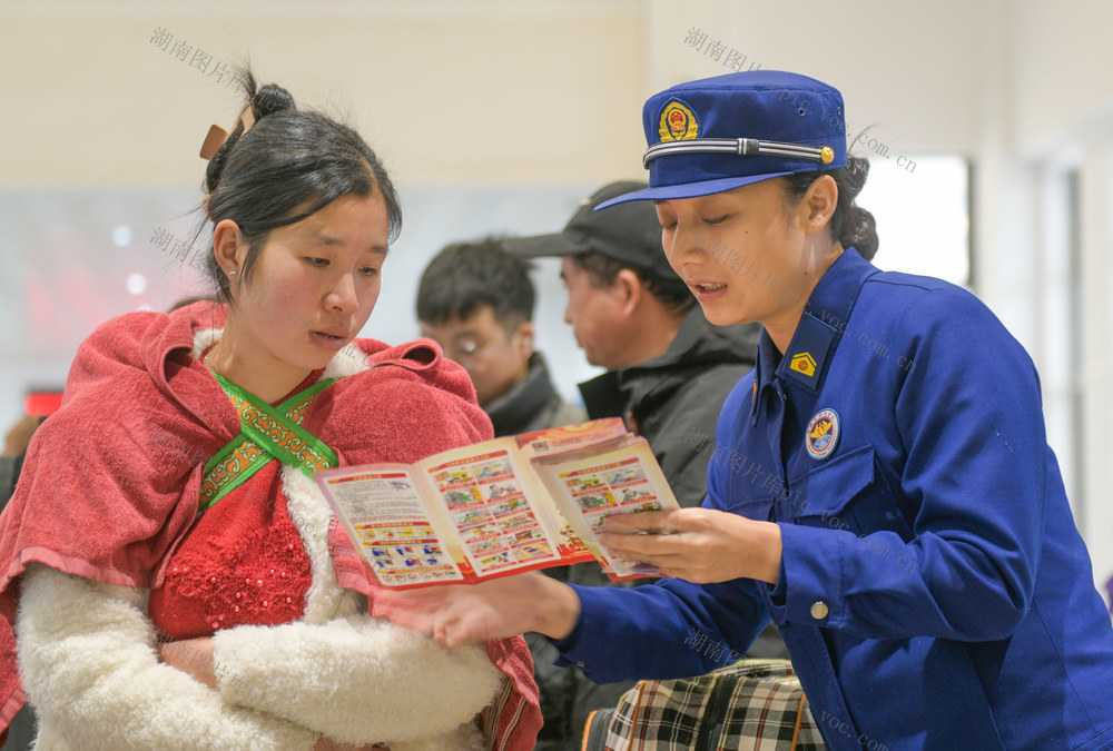 湖南道县：消防护归途