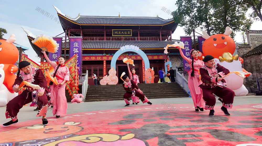 迎春庙会开幕迎客