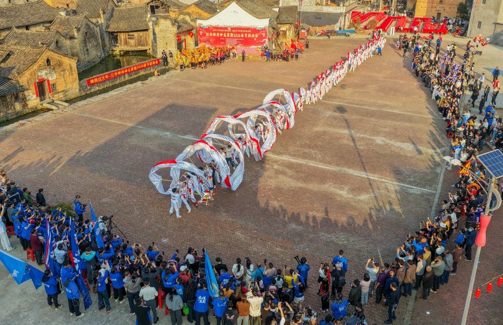 湖南江华：多彩民俗迎新春