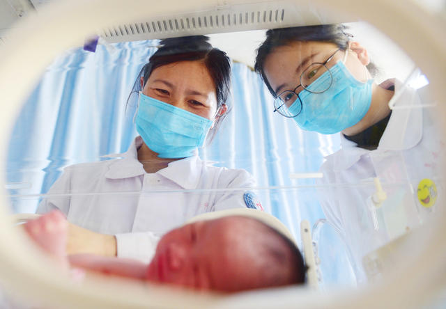 嘉禾：坚守岗位过除夕