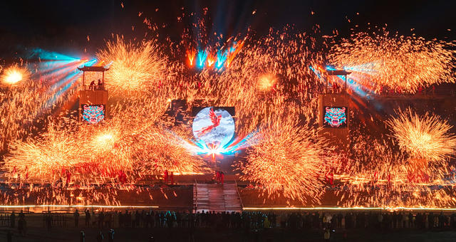 除夕  过大年 打铁花 