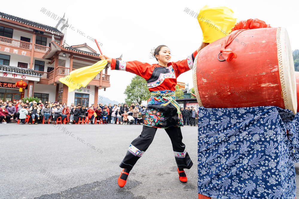 破除旧风陋习   倡导多彩文艺   树立年节新风 乡村文化振兴    