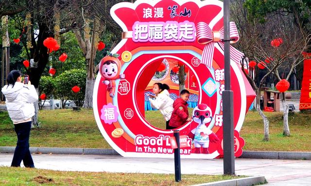 旅游 小孩 拍照