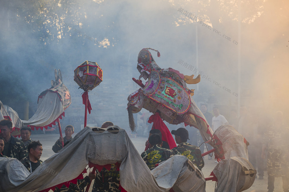 春节  民俗  非遗  龙灯  传统  新春  火龙