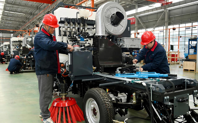 开工，企业，生产，订单，开门红，环卫车，新能源，产品，节后复工，新春，工人，机械，制造