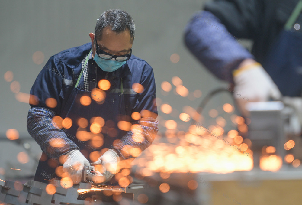 湖南道县：赶制订单冲刺“开门红”