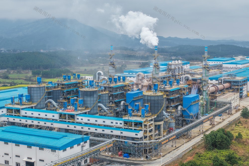 湖南道县：锂矿企业生产忙