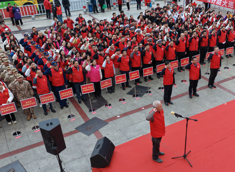 湖南桂东 春风 志愿者 出发 学习雷锋好榜样