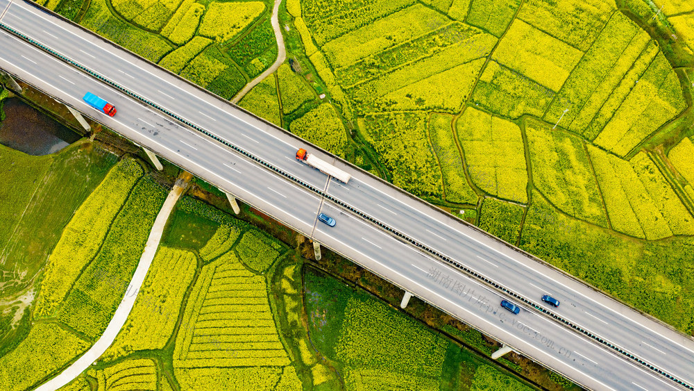 交通  高速  春天  油菜花  怀化