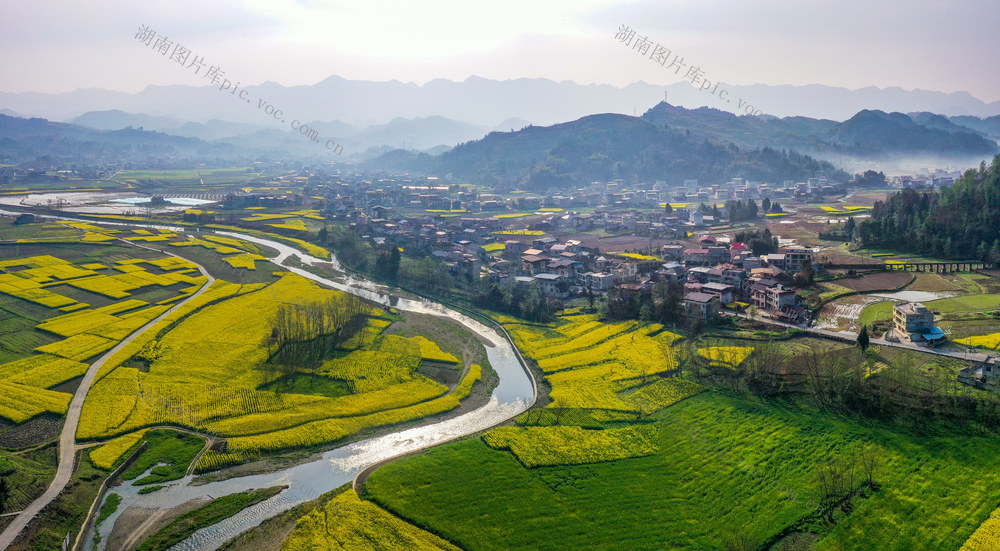 湖南，龙山，春色，油菜花，装扮，河流，田野，村庄，美丽